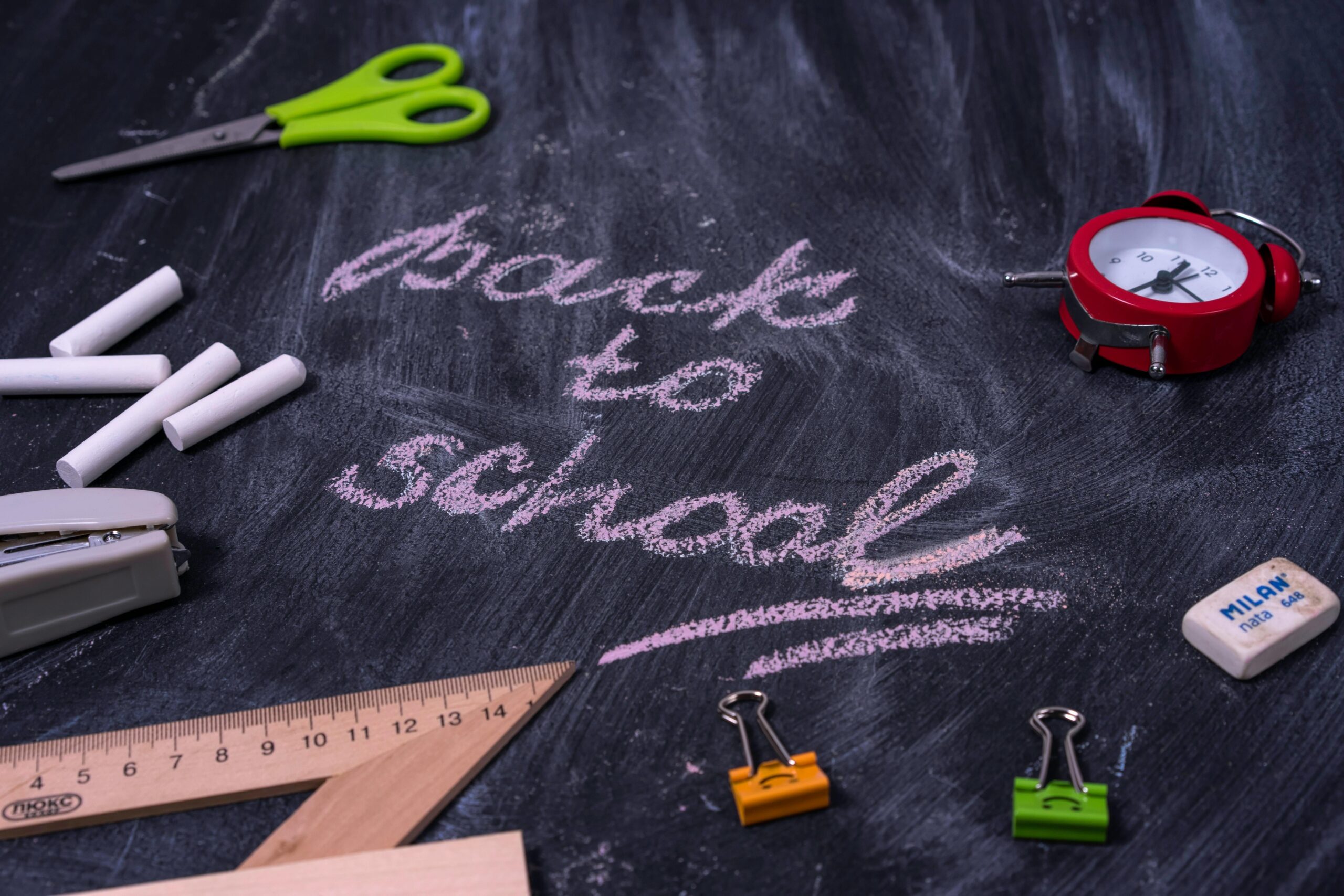Huh? Scholenbouw? BurgerBelangen stemt tegen?